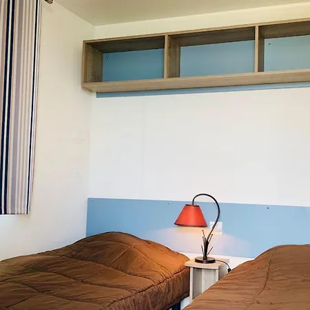 Holiday home Mobil-home Confortable Pres D'un Etang Avec Activites Nautiques, Sentiers De Randonnee Et Terrasse Privee - Fr-1-584-304 *