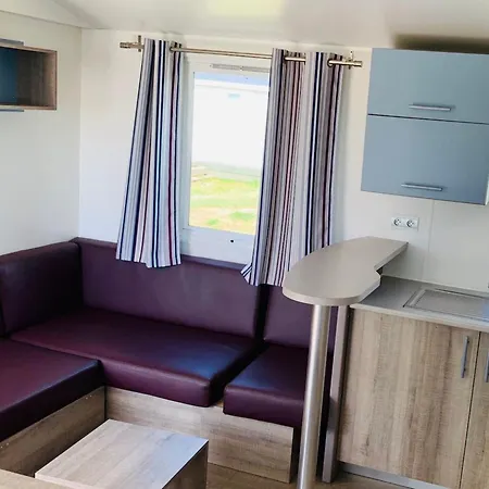 Mobil-home Confortable Pres D'un Etang Avec Activites Nautiques, Sentiers De Randonnee Et Terrasse Privee - Fr-1-584-304 Nyaraló